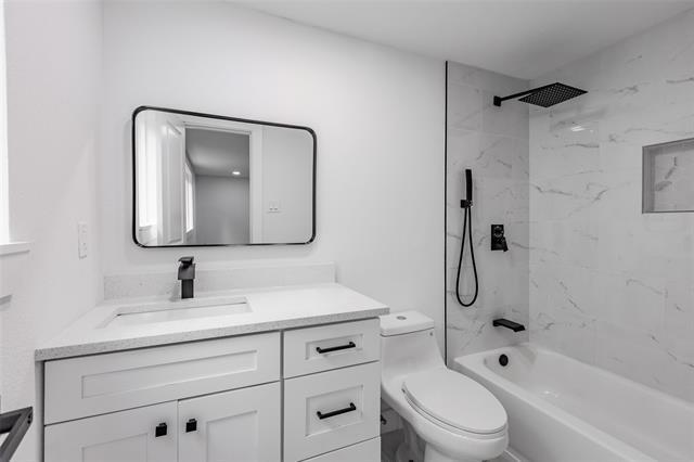 Building Photo - 2849 Reedcroft Dr