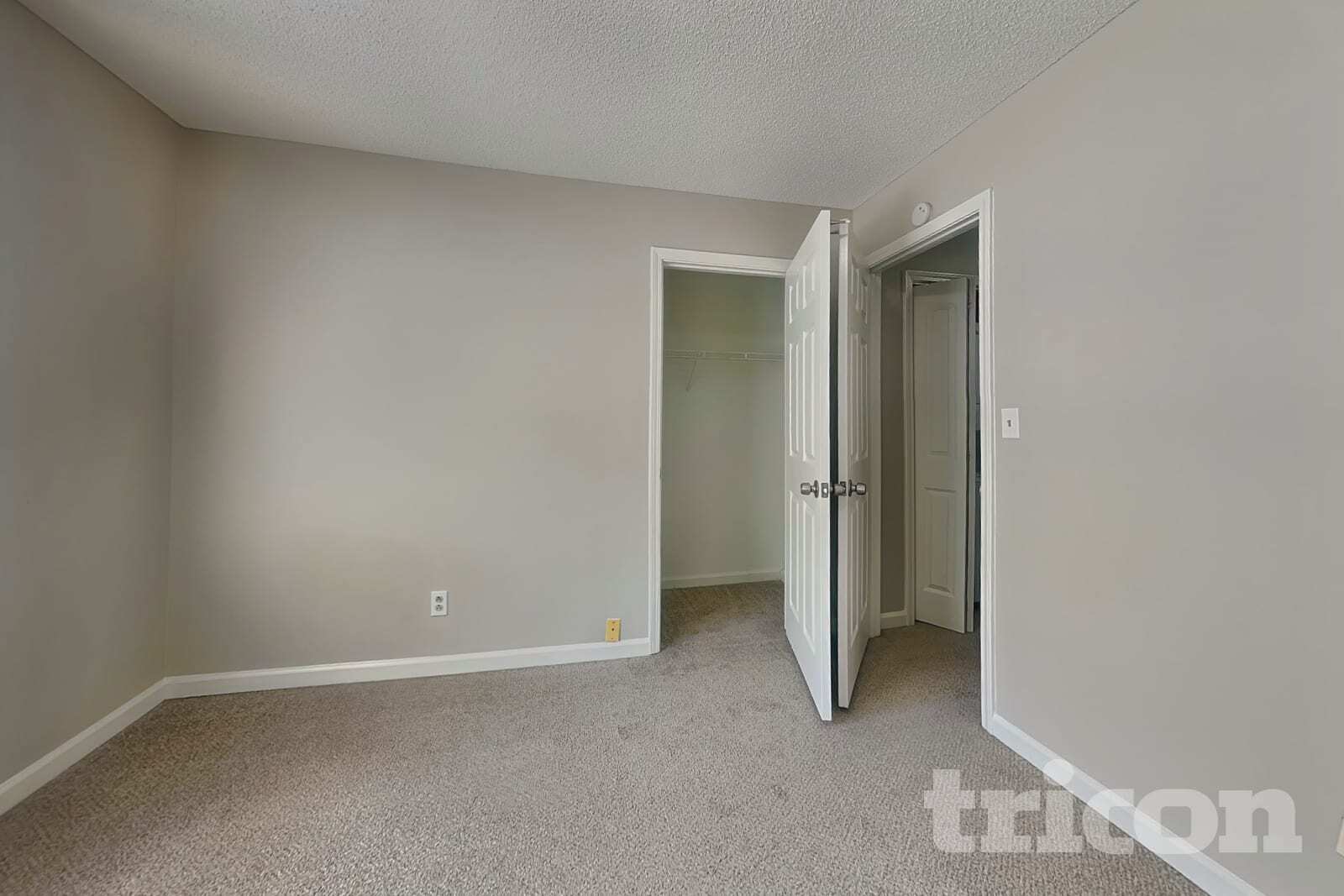 Building Photo - 39 Pine Grove Cir