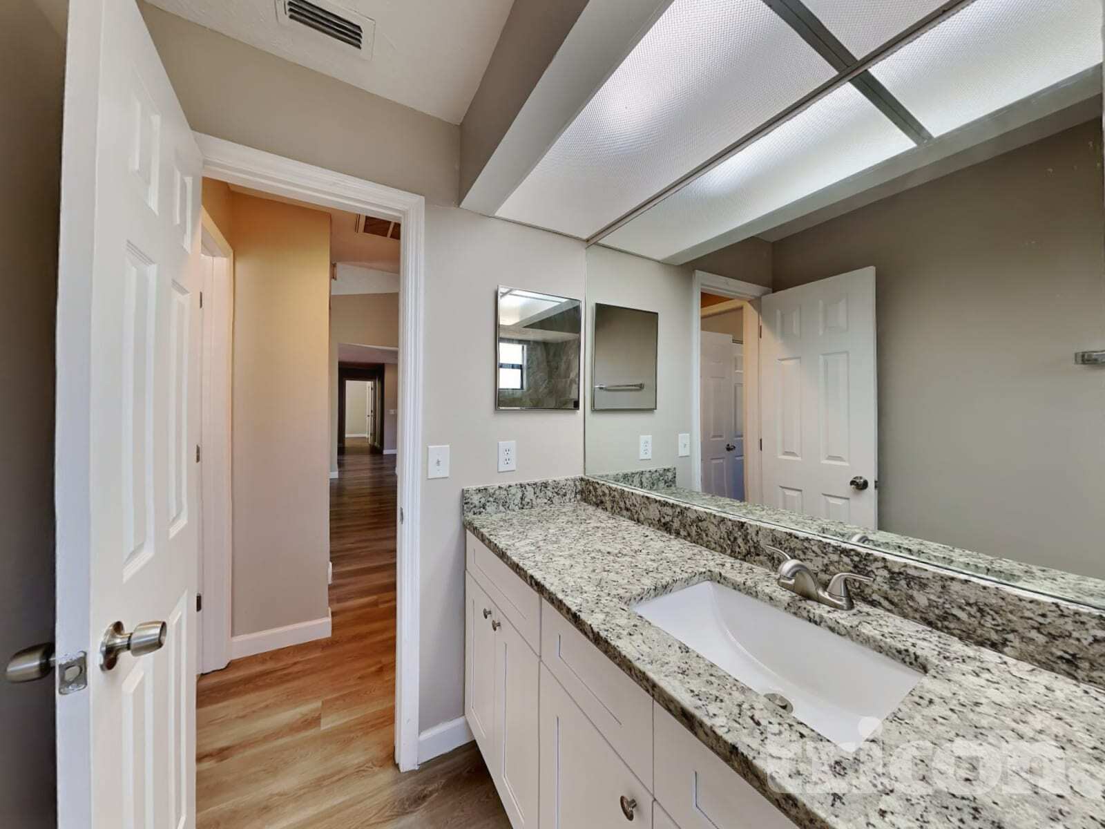 Building Photo - 23515 Shining Star Dr