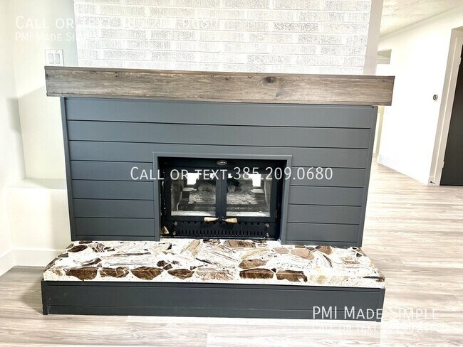 Building Photo - 5777 S Sagewood Dr