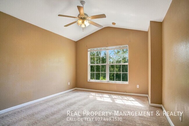 Building Photo - 3 BR / 2 BA Condo In Stonebridge Commons