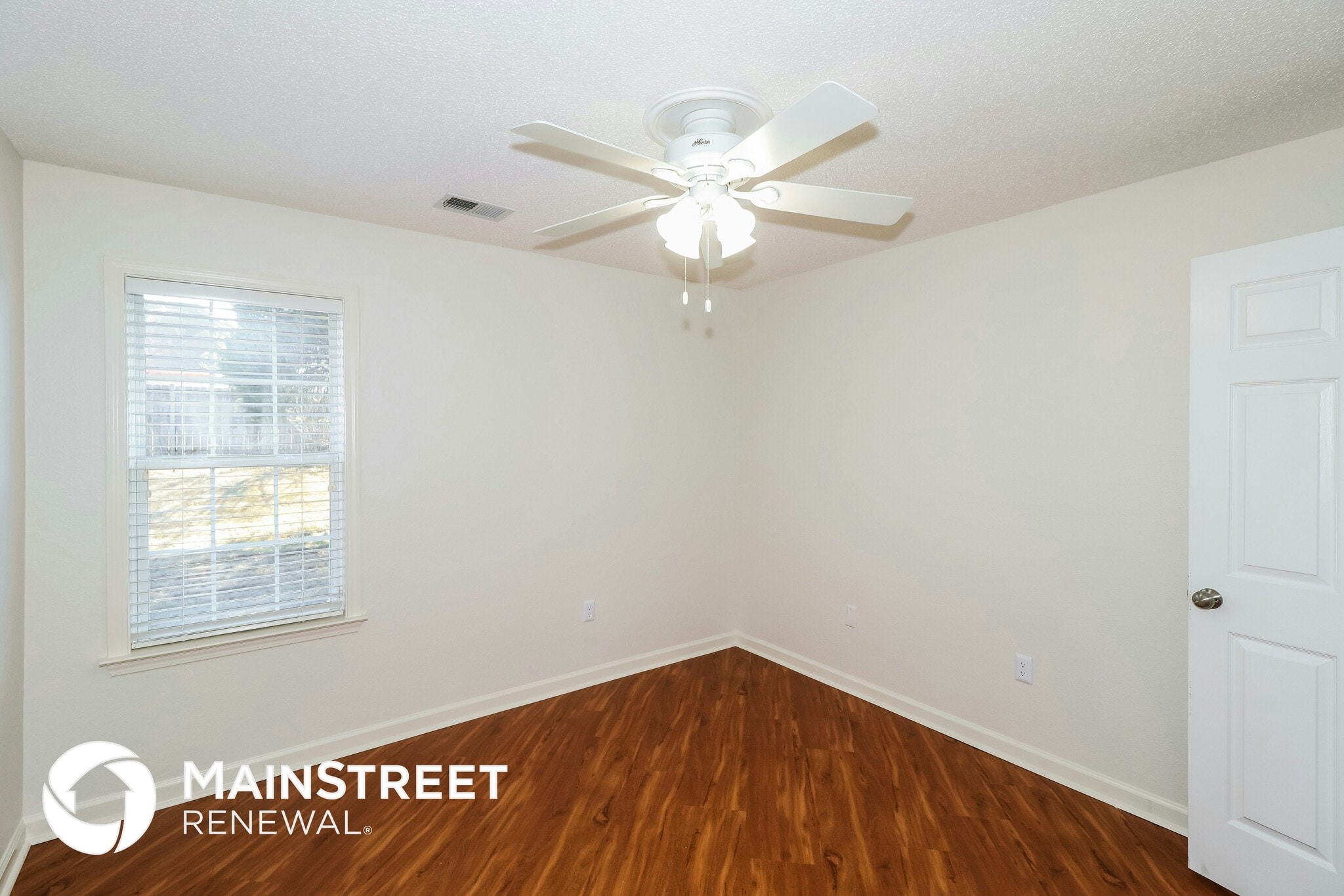 Building Photo - 6123 English Ivy N