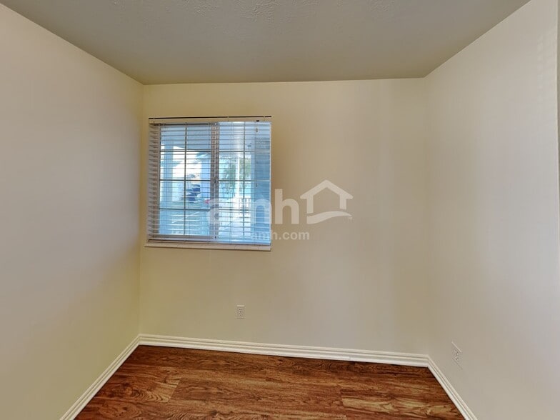 Building Photo - 3328 Celebration Dr