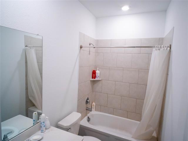 Building Photo - 1107 Daffodil St