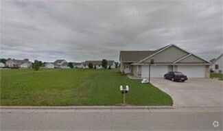 Building Photo - 1233 Northwood Dr