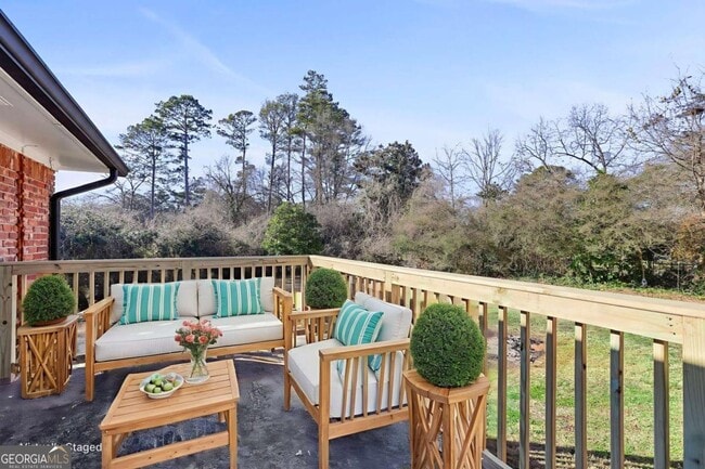 Building Photo - 6541 Debbie Sue Ln