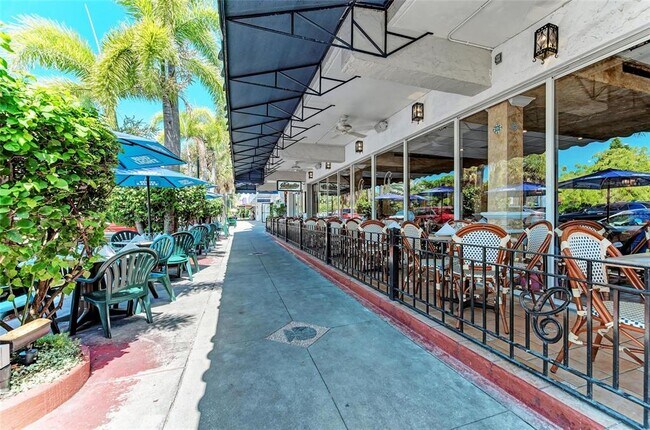 Building Photo - 4473 Gulf of Mexico Dr