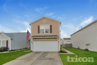 Building Photo - 4525 Connaught Dr E