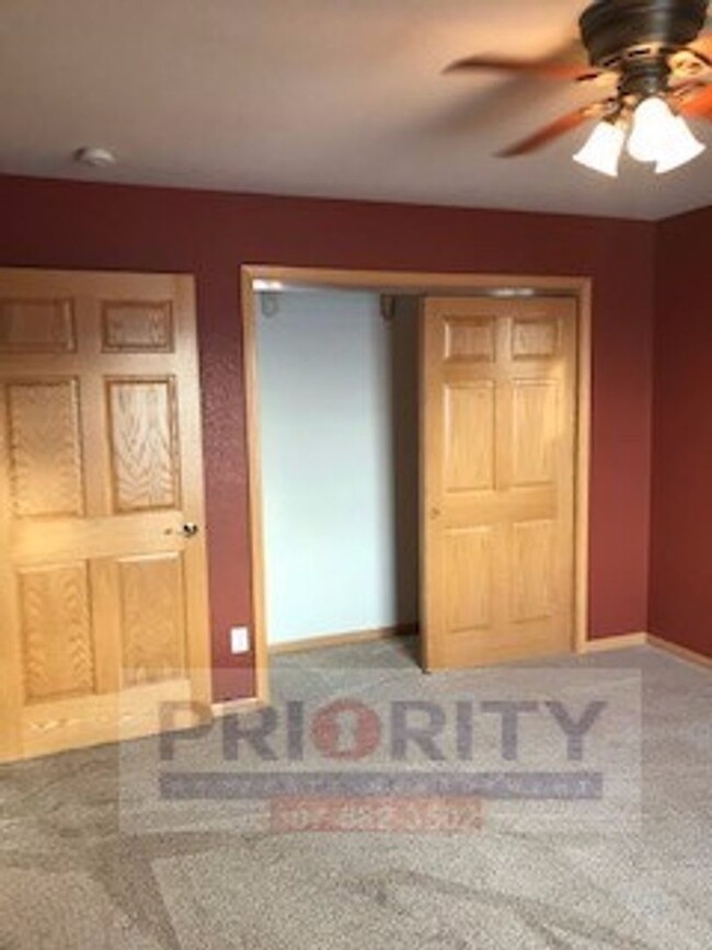 Building Photo - 2 bedroom, 2 bath 1,226 sqft townhome for ...