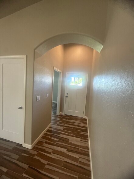 Hallway - 16831 Hill Dr