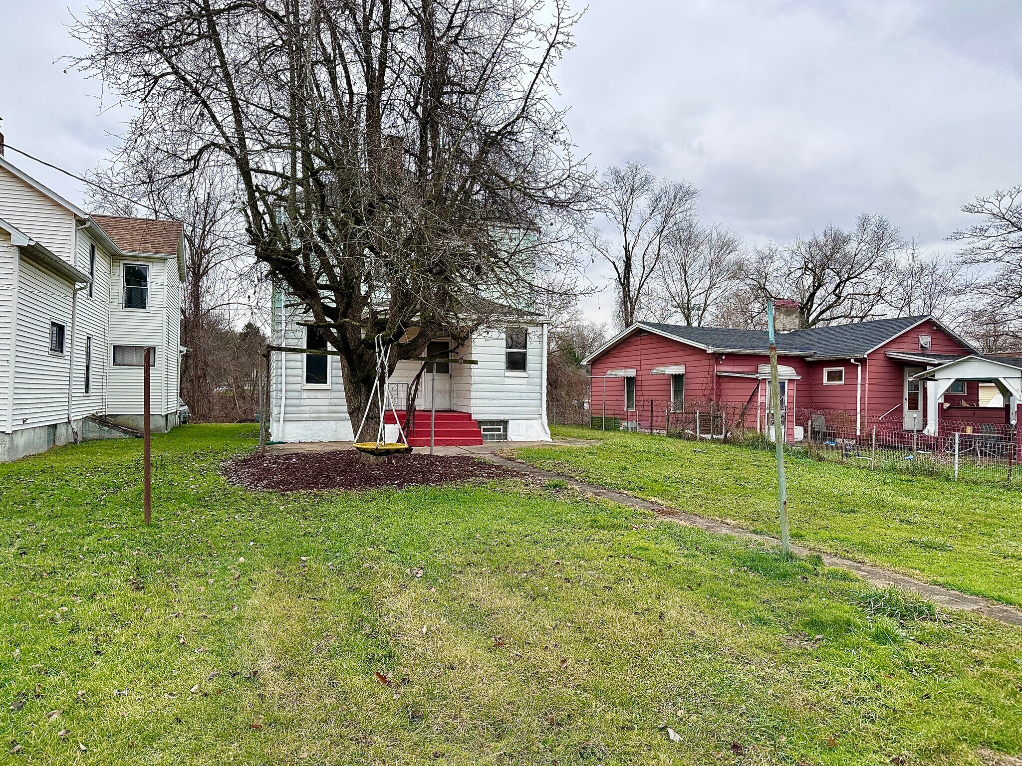 Building Photo - 610 Fairview Ave