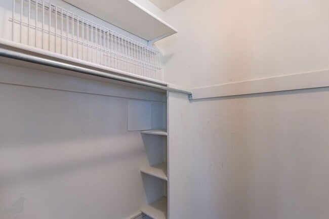 Building Photo - 1843 Mintwood Pl NW