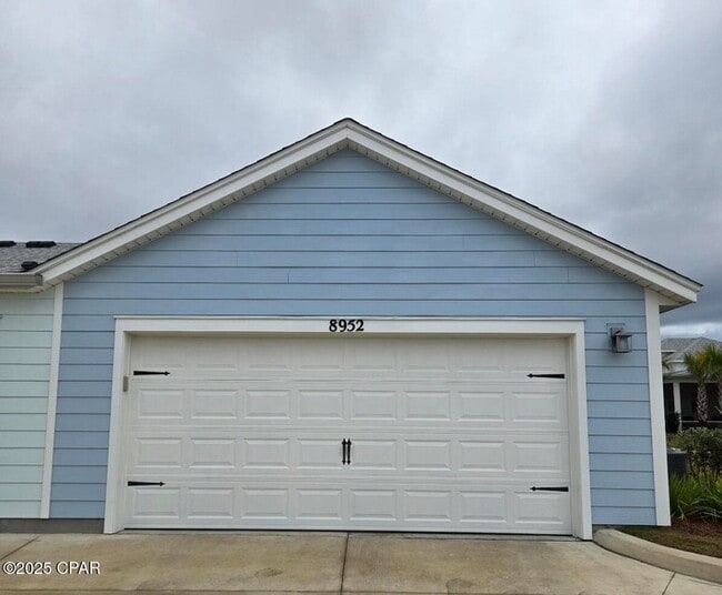 Building Photo - 8952 Coral Reef Wy