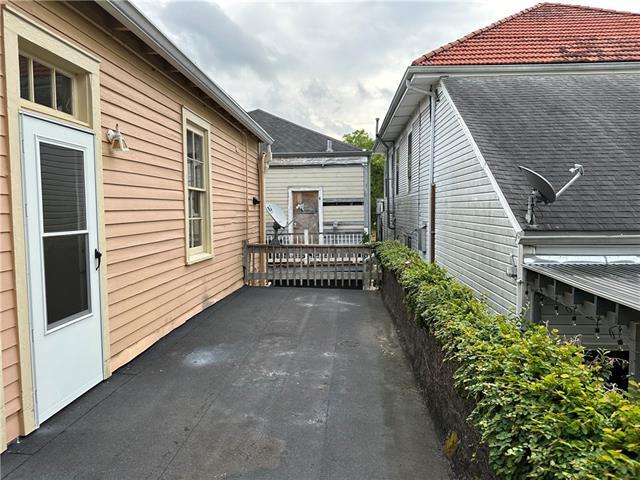 Building Photo - 5108 Danneel St