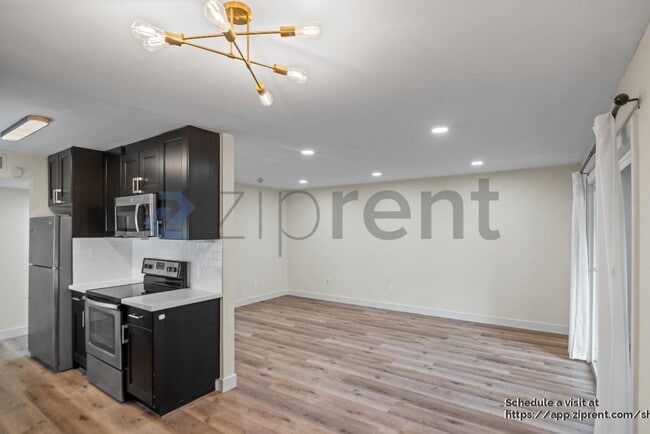 Building Photo - 291 Tradewinds Dr