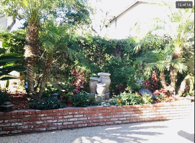 Building Photo - 659 W Terrylynn Pl