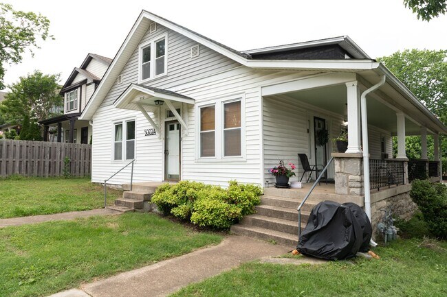 Building Photo - 5002 Dakota Ave