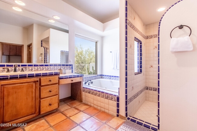 Building Photo - 6269 N Paseo Valdear