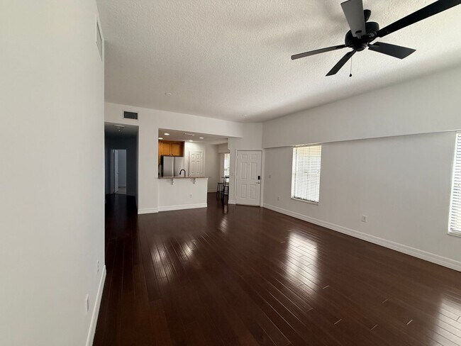 Building Photo - 707 Westpark Way
