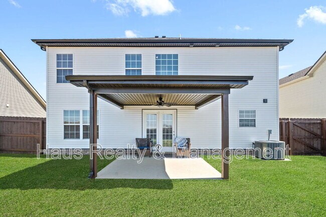Building Photo - 764 Lillian Grace Dr