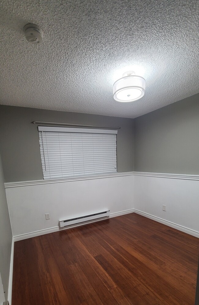 Building Photo - 17430 Ambaum Blvd S