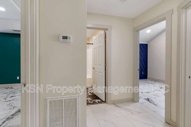 Building Photo - 106 Laurel Oaks