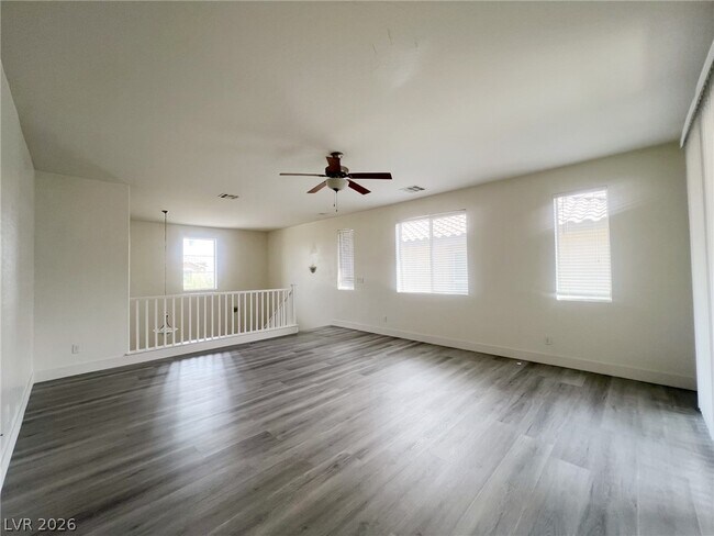 Building Photo - 477 Astillero St
