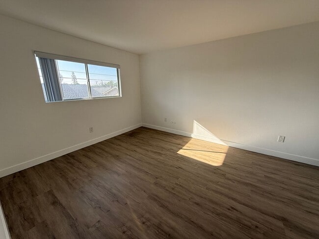 Building Photo - 14542 Carfax Dr