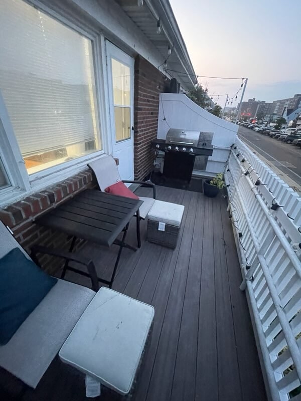 Terrace - 625 E Broadway