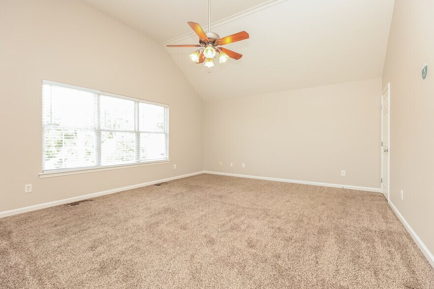 Building Photo - 4088 Hollis Hill Dr