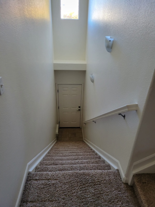 Building Photo - 837 E 98th Ave