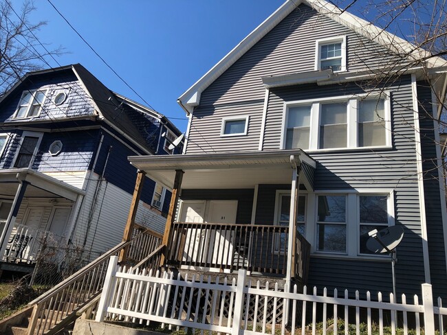 Building Photo - 31 Harding Pl