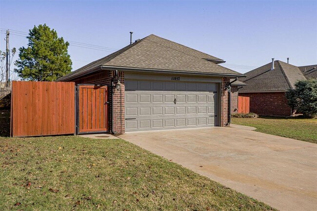 Building Photo - 11857 NW 7th St