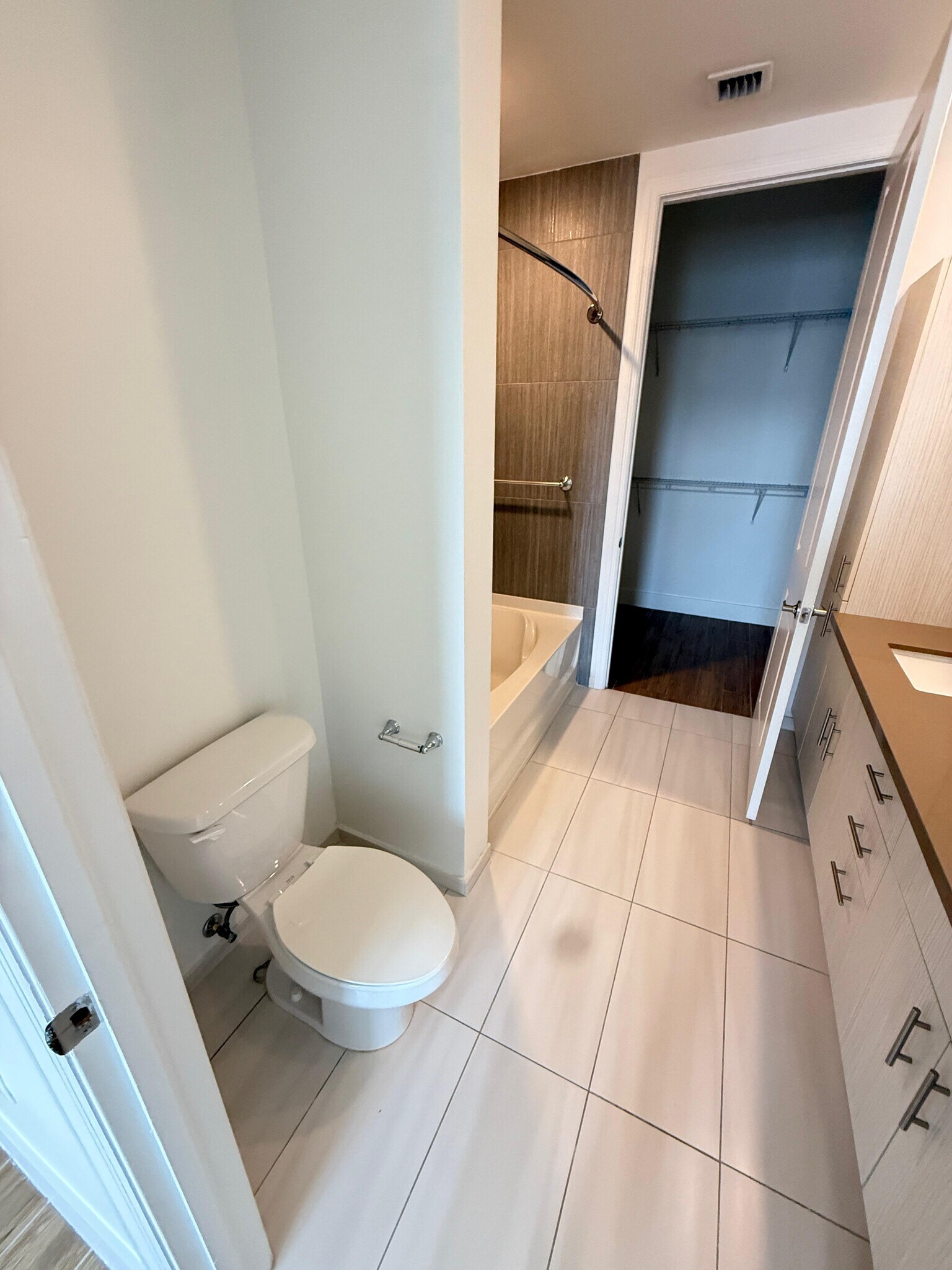 Building Photo - 2164 NE 167th St