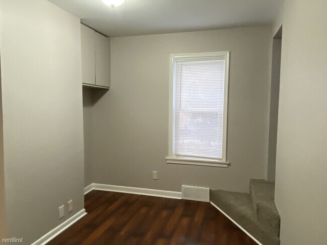 Building Photo - 5 br, 2 bath House - 926 E Coy Ave