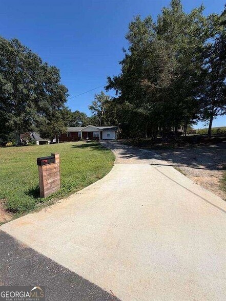Building Photo - 1790 Kilcrease Rd