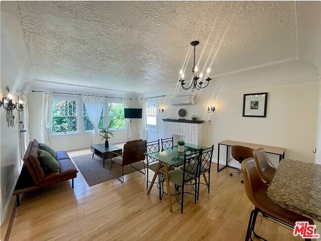 Primary Photo - 839 5th St