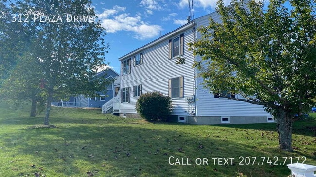 Building Photo - 312 Plaza Dr