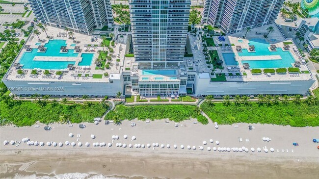 Building Photo - 1830 S Ocean Dr
