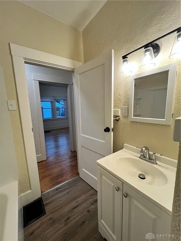 Building Photo - 3234 Oakridge Dr