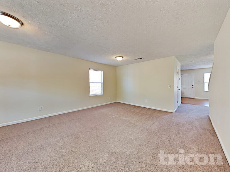 Building Photo - 1009 Harmony Ln