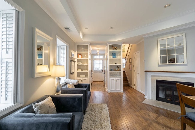 Building Photo - 800 Wolfe St