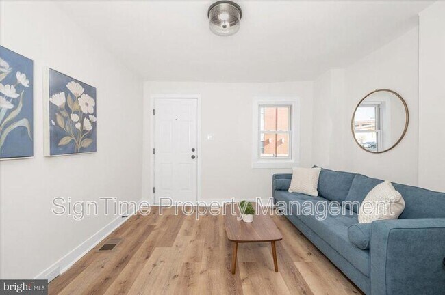 Building Photo - 138 E South St