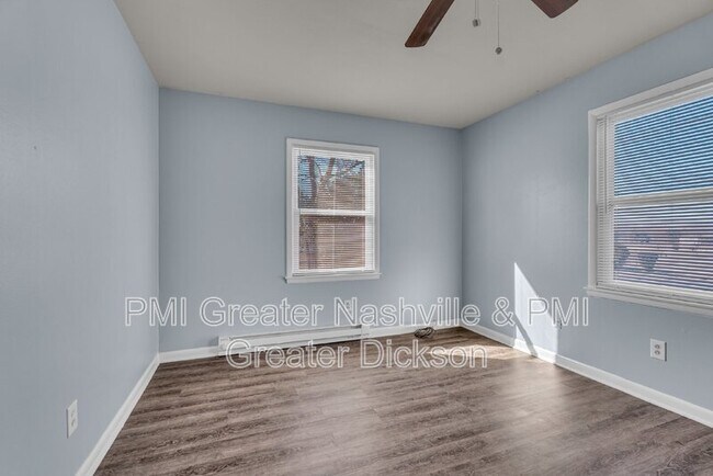 Building Photo - 816 Greenland Dr