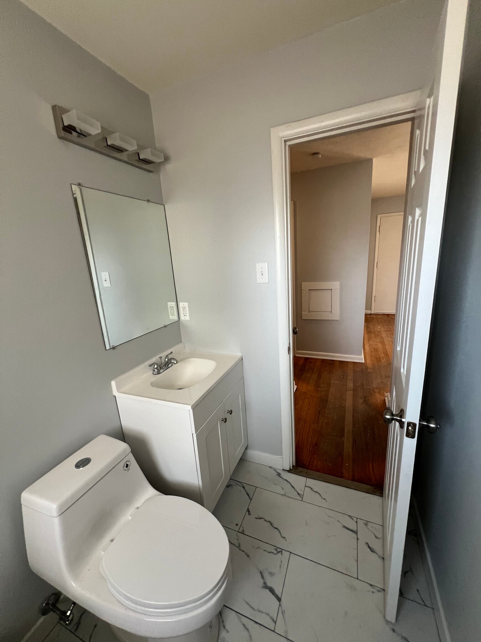 Building Photo - 120 Alberto Ln