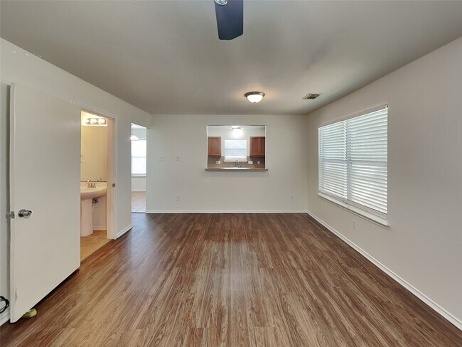 Building Photo - 24518 Cypresspark Glen Ln