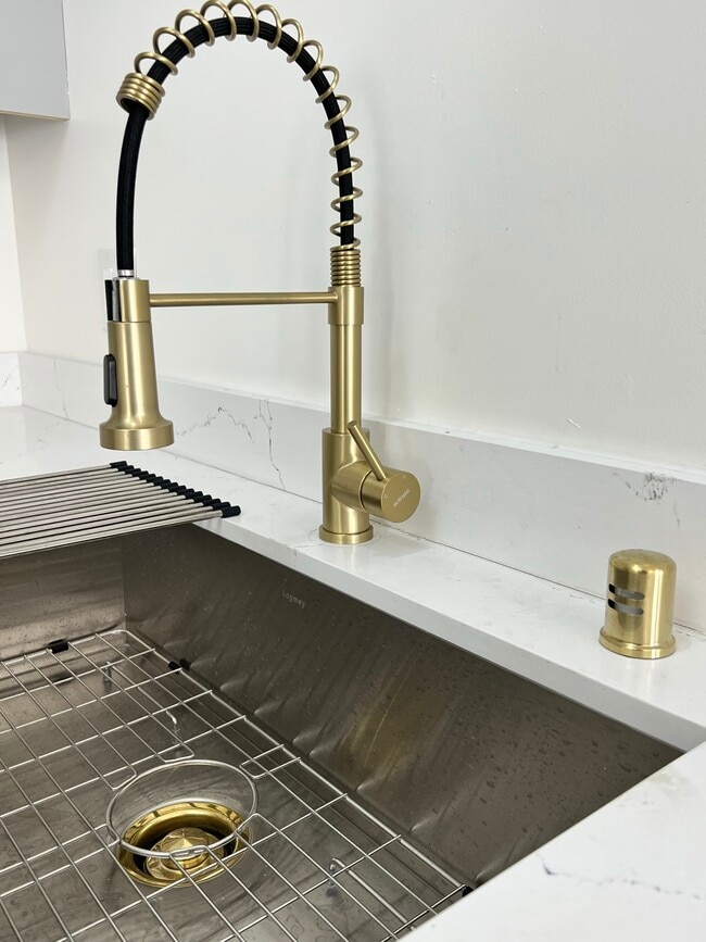 Building Photo - 2251 38th Ave