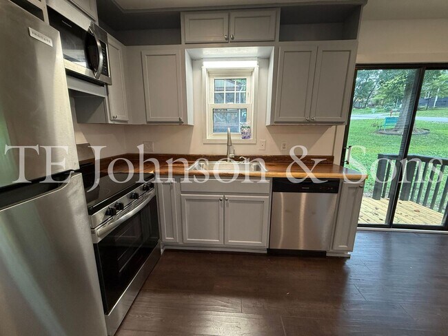 Building Photo - 4309 Walnut Hollow Dr