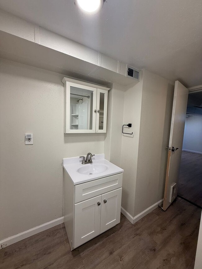 Building Photo - Cute 3 Bed/2 Bath Home Audubon area