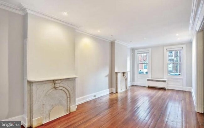 Building Photo - 726 S 16th St